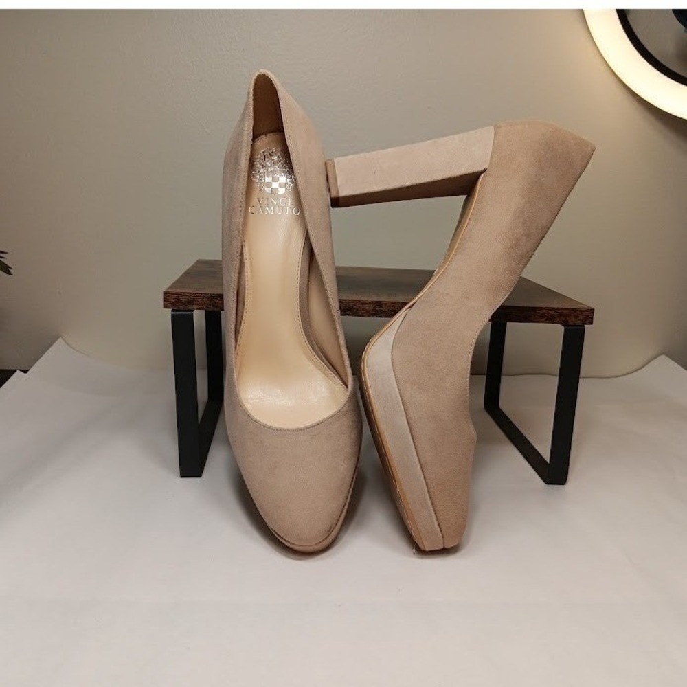 Vince Camuto Halina Pumps Womens 11 Beige Excellent Suede Block Heel Platform